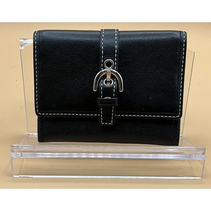 The Coolest Cute EUC Very rare vintage black leather small COACH ID card wallet