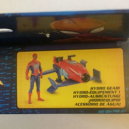 NEW Marvel Spider-Man Figure with Hydro Jet Blast Hydro Jet - Blasts Water