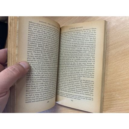 1960 "LONDON THE UNIQUE CITY" PELICAN PENGUIN #A486 PB BOOK (P2)