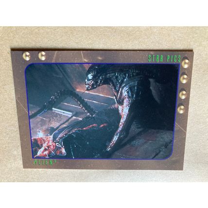 Alien3 Base trading card # 11 Murphy's Attack (A) 1992 Star Pics, Dark Horse
