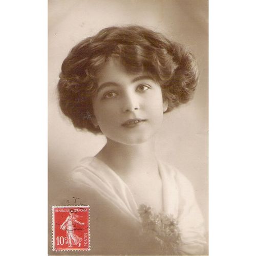 CARTE POSTALE - JEUNE FILLE - REF 25
