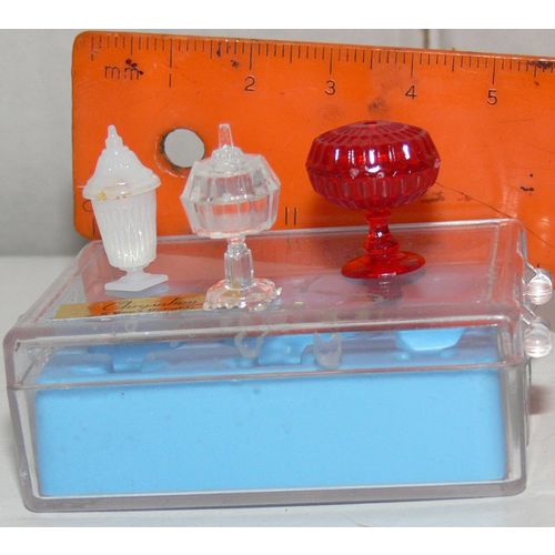 1:12th Doll Dollshouse Dee's Delights 3 Lidded Dishes Clear Red White MIB