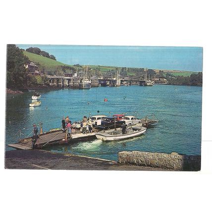 BODINNICK FERRY, FOWEY, CORNWALL unused vintage postcard..Plastichrome =