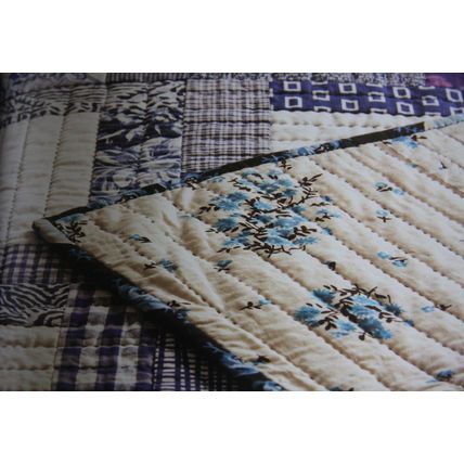 Big Stitch Quilting: A practical guide to sewing and hand quilting 20 projects