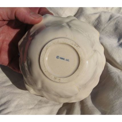 HMK Clay Flower 4.5 Inches Paperweight Accent Piece