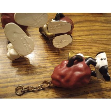 Lot of 7 1980s California Raisin PVC Toys FREE Shipping