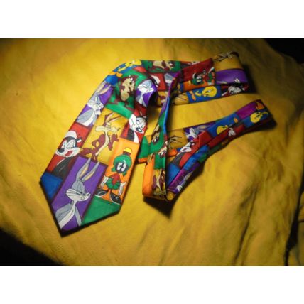 Warner Bros. LOONEY TUNES CLASSIC CHARACTERS TIE! $15.00 Shipped!