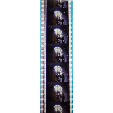 Pk DAU - A - MIX - B 047u. 1 STRIP OF 5 - 35MM FILM CELLS. ( LIS )