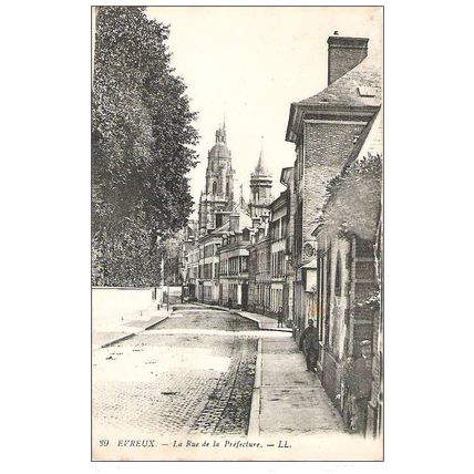 27 - EVREUX - la rue de la préfecture