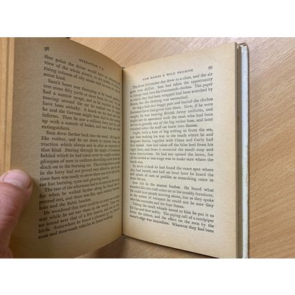 VINTAGE "OPERATION V.2." A R CHANNEL WW2 FICTION HARDBACK BOOK (P3)