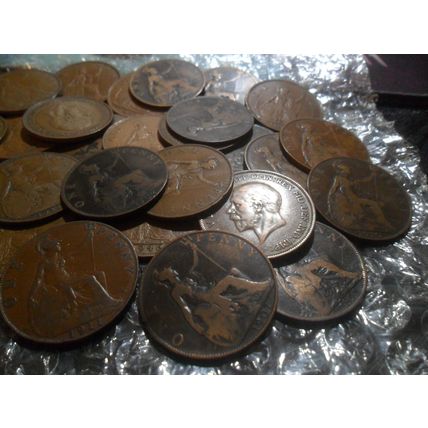 Bulk lot of Victoria to George VI pennies - 37 coins.