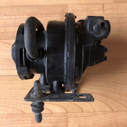 Audi A8 S8 TT Leak Detection Pump 4E0906271 OEM