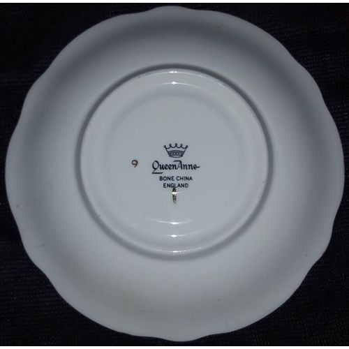 Queen Anne Light Blue Saucer Gold Trim Scalloped Edge Bone China England 5-3/4"