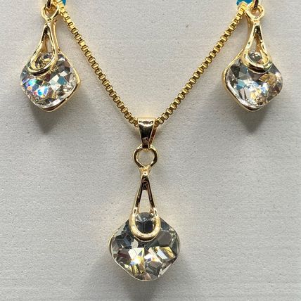 Necklace Earrings Set Crystal and Gold #647