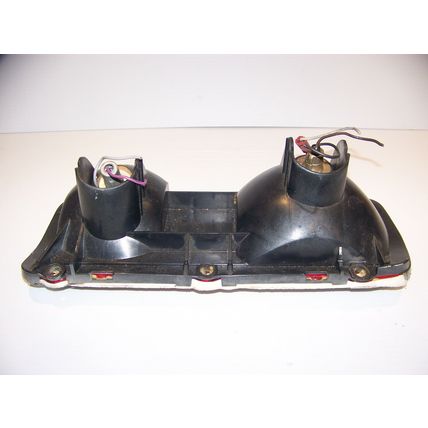 1976 1977 PLYMOUTH VOLARE ROAD RUNNER TAILLIGHT OEM RH 3881004 3881006