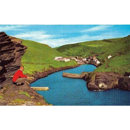 BOSCASTLE HARBOUR postcard