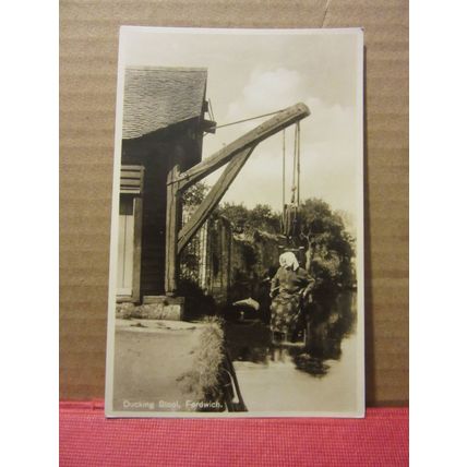 DUCKING STOOL, FORDWICH, Kent unused vintage postcard /