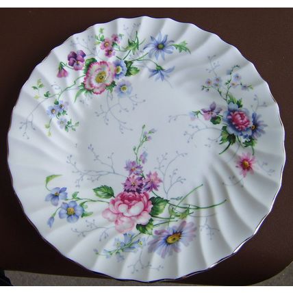 Crown Staffordshire Fine Bone China cake plate/stand Boxed