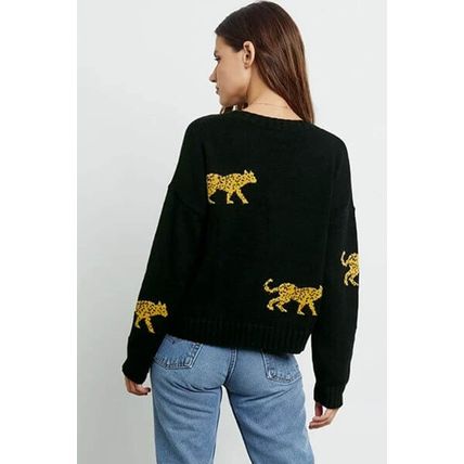 Black Cheetah Pattern Knit Round Neck Sweater
