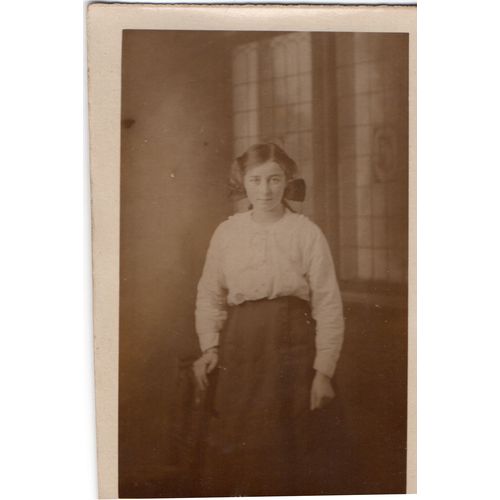 1900's Gale's Studios RPPC Young Woman