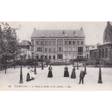EC926 TOURCOING - LE PALAIS DE JUSTICE VU DES JARDINS. LL PRINTED POSTCARD