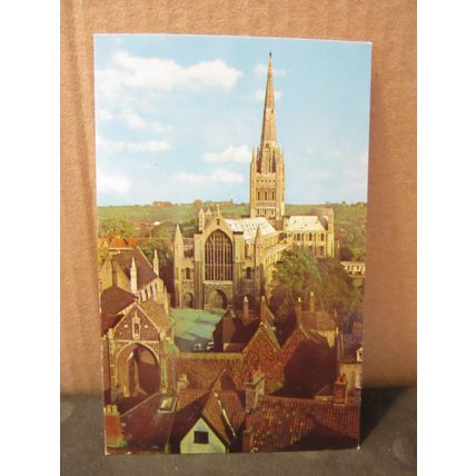 NORWICH CATHEDRAL, NORFOLK. used postcard not posted =