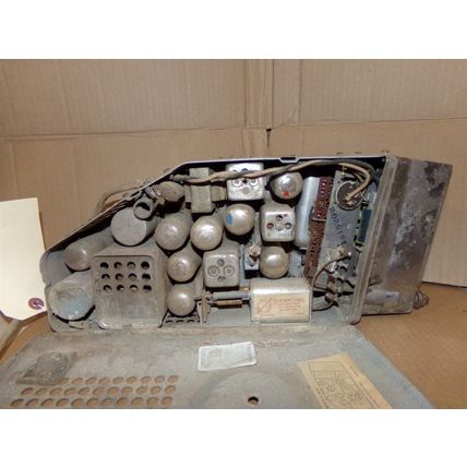 1940 - 48 Dodge Plymouth Model 800 Radio Mopar 41 42 43 44 45 46 47
