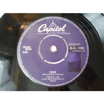 7" 1958. PEGGY LEE .FEVER, CAPITOL.45-CL 14902.YOU DON'T KNOW . GOOD