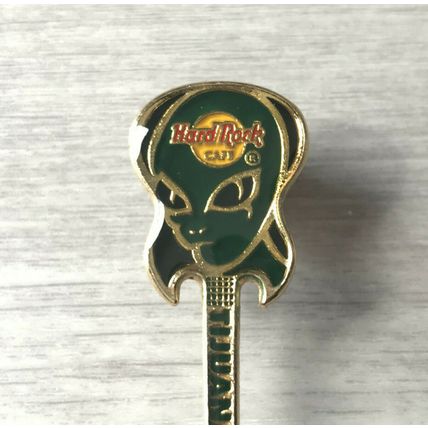 Hard Rock Cafe TIJUANA Mexico Alien 1997 Green Gibson GUITAR LE Pin - HRC MINT