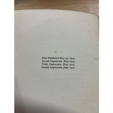 1919 DAISY ASHFORD "THE YOUNG VISITERS" FICTION SMALL HARDBACK BOOK (P2)