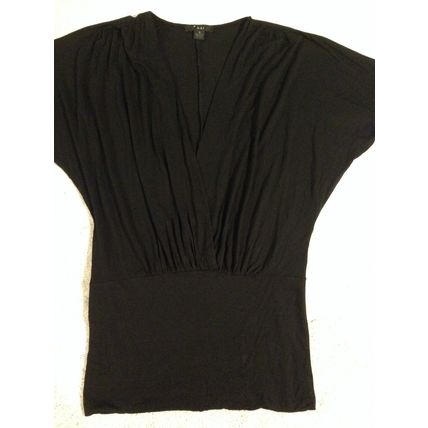 XXI Women Top Black Size S Big V-Neckline 3/4 Sleeve Style & Comfort