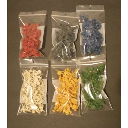 Risk Armies miniature figures lot of 6 with bonus figure