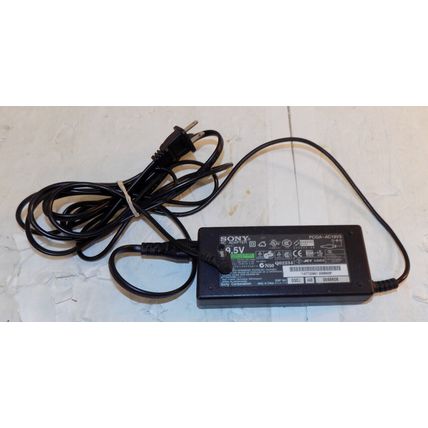 Sony PCGA-AC19V3 19.5V Vaio Power Adapter Charger 100-240V 1.2A 19.5V 4.1A