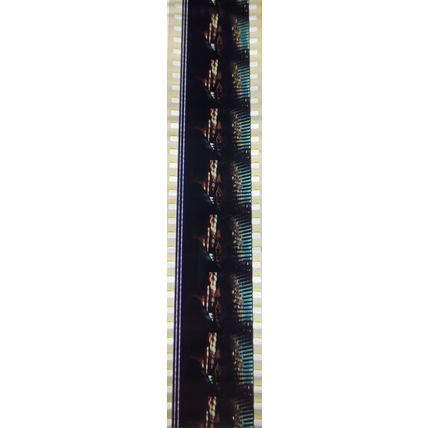 Blade Runner. Pk BLUE - A014n . 1 STRIP OF 10 - 35MM FILM CELLS
