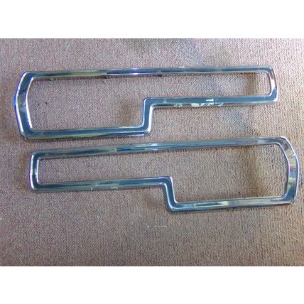 1976 77 Dodge Aspen R/T RT Taillight Trim Ring Bezels OEM Pair 3881020 3881021