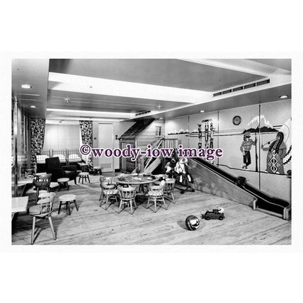 pu0869 - Canadian Pacific Liner - Empress of Britain - interior print 6x4
