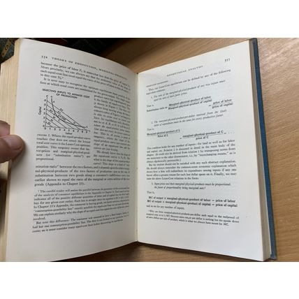 1953 "ECONOMICS AN INTRODUCTORY ANALYSIS" 1.3kg THICK HARDBACK BOOK (P7)