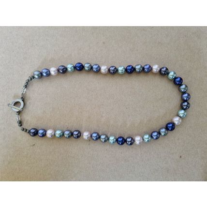 Shell Pearl Large Bead Necklace, Lustrous Blue Grey Pink Tone, Toggle Clasp