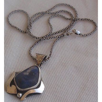 Raw lapis pendant MN928