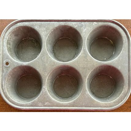 Super Chef by Wear Ever 6 hole aluminum muffin/cupcake pan Vintage #200