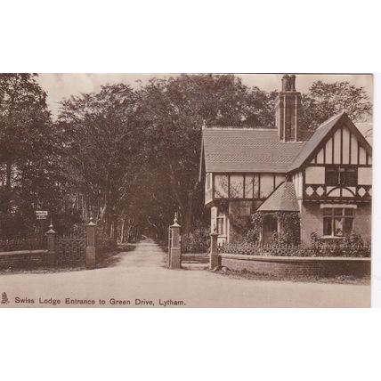 A761 LYTHAM -SWISS LODGE ENTRANCE TO GREEN DRIVE