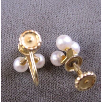 Vintage 14k Yellow gold Natural Cluster pearl screw back earrings Marked KL