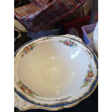 Johnson brothers pareek Lidded Serving Dish