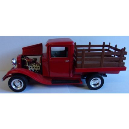 1934 FORD PICK UP / STAKE BED 1:18 RED