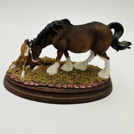 Anheuser Busch Figurine Mare & Foal F15 Numbered 1747 Vintage Rare 2004
