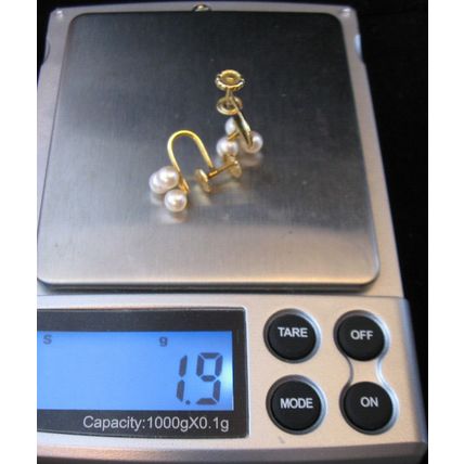 Vintage 14k Yellow gold Natural Cluster pearl screw back earrings Marked KL