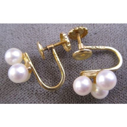 Vintage 14k Yellow gold Natural Cluster pearl screw back earrings Marked KL