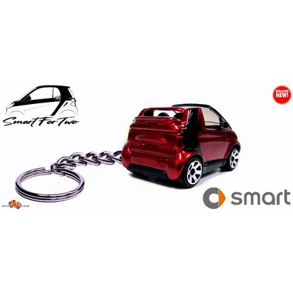 HTF RARE KEYCHAIN RED SMART FORTWO CABRIO CUSTOM Ltd Ed.
