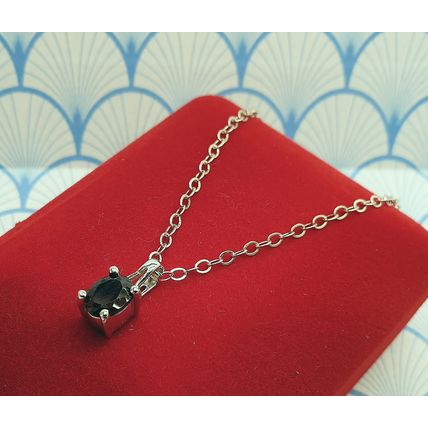 925 Sterling Silver Natural Almandine Garnet Gemstone Pendant Necklace with Box