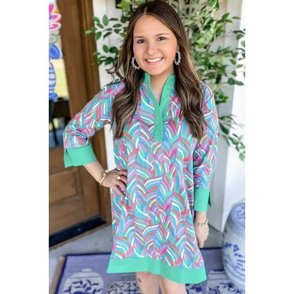 Green Abstract Print Split Neck Bracelet Sleeve Shift Dress